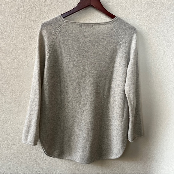 InCashmere Oversized Oatmeal 100% Cashmere Tunic Sweater - Picture 8 of 8
